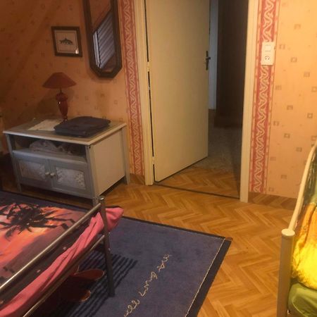 Double & Family Rooms In Tranquility In Blue Saint-Mars-sur-la-Futaie Exterior foto